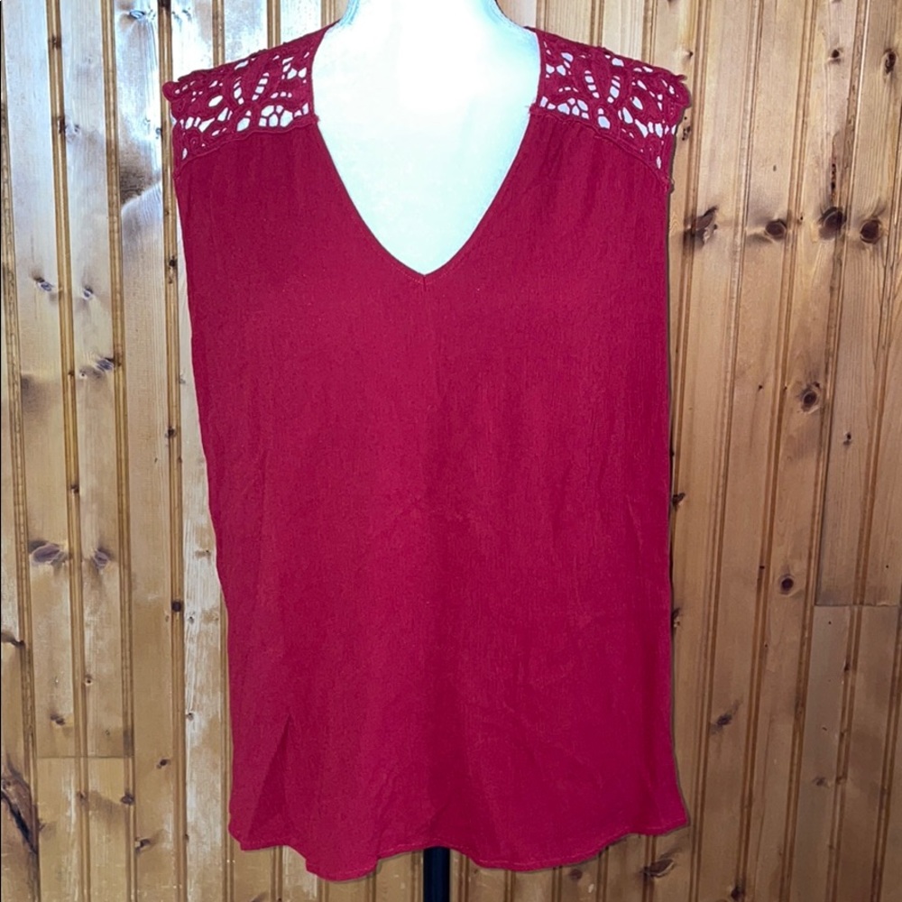 Lucid Pinx XL Red Sleeveless Blouse